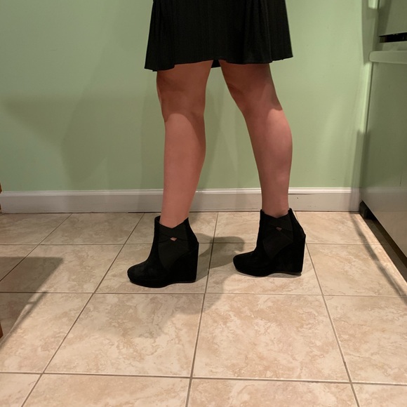 Stuart Weitzman booties - Picture 1 of 4